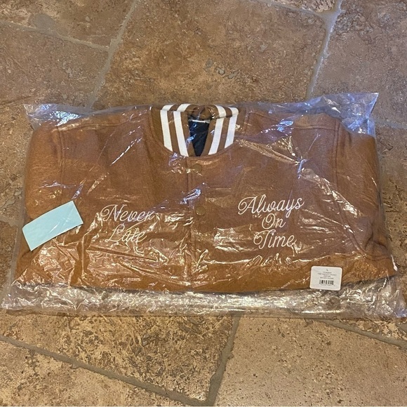 NWT~OBEY Brown Sugar Time Varsity Jacket Size Large-Unisex - Picture 4 of 7